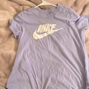 nike women’s medium t-shirt